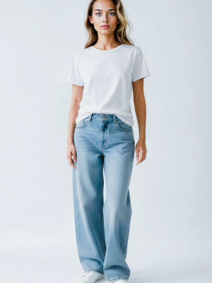 Low-Rise Wide-Leg Jeans