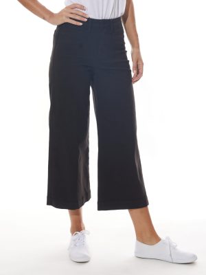 High Rise Crop Trousers with Front Pockets