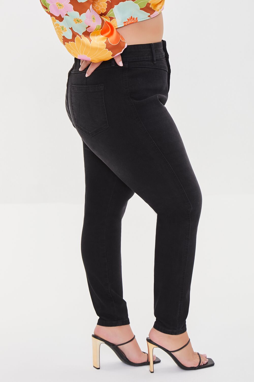 Plus Size Skinny Uplyfter Jeans - Image 9