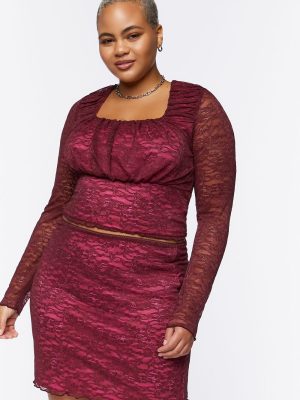 Plus Size Lace Mini Skirt