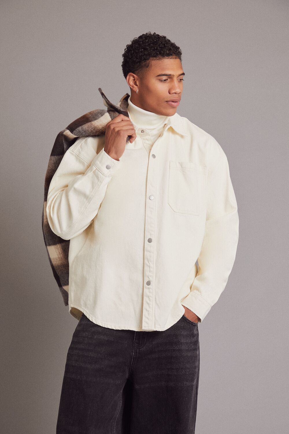 Cotton Curved-Hem Shirt - Image 11