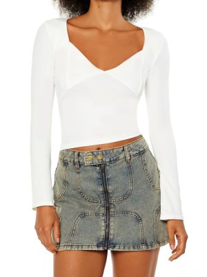 Seamless Knit V-Neck Crop Top