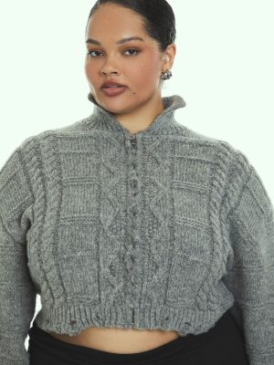 Plus Size Cable Knit Cropped Sweater