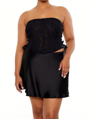 Plus Size Lace-Up Tube Top