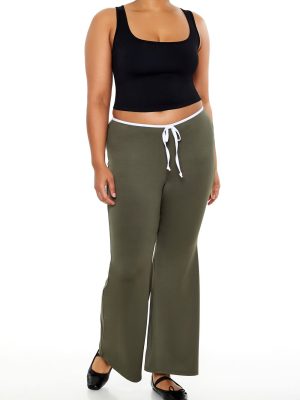 Plus Size Tie-Waist Flare Leggings